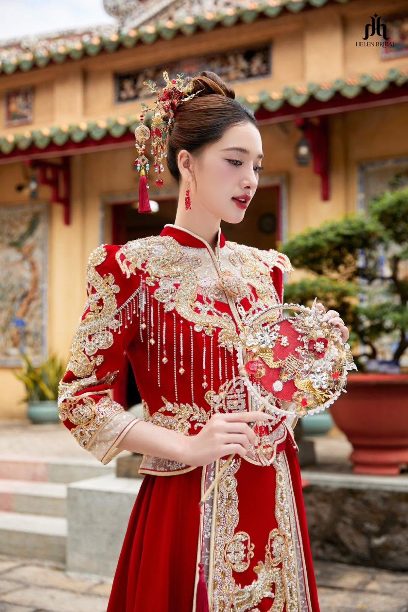 Trang phục của concept chụp ảnh cưới hỷ phục